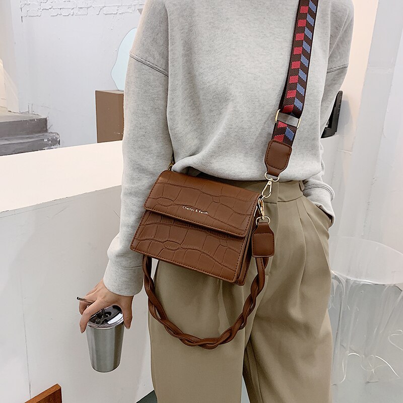 Moda tendência retro metal corrente ombro carteira novo couro mensageiro saco temperamento lazer ao ar livre multi-color bolsa de viagem