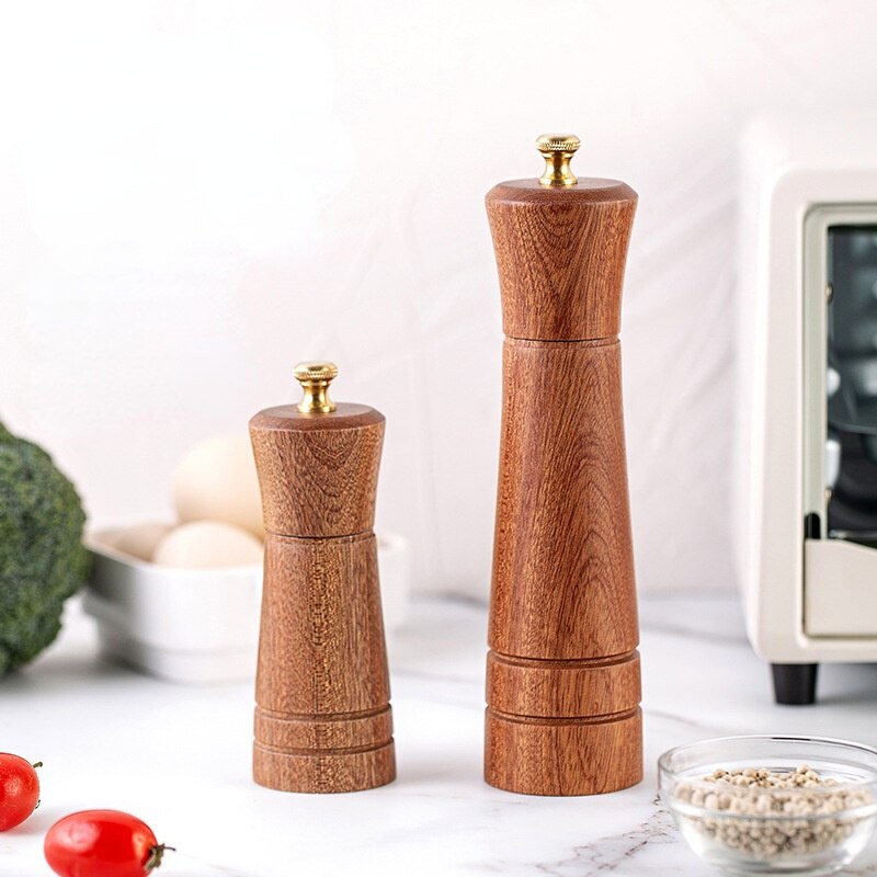 Solid Wood Pepper Grinder Kitchen Household Manual Pepper Powder Black Pepper Mill Grinder Bottle Seasoning Jar Spice Grinder