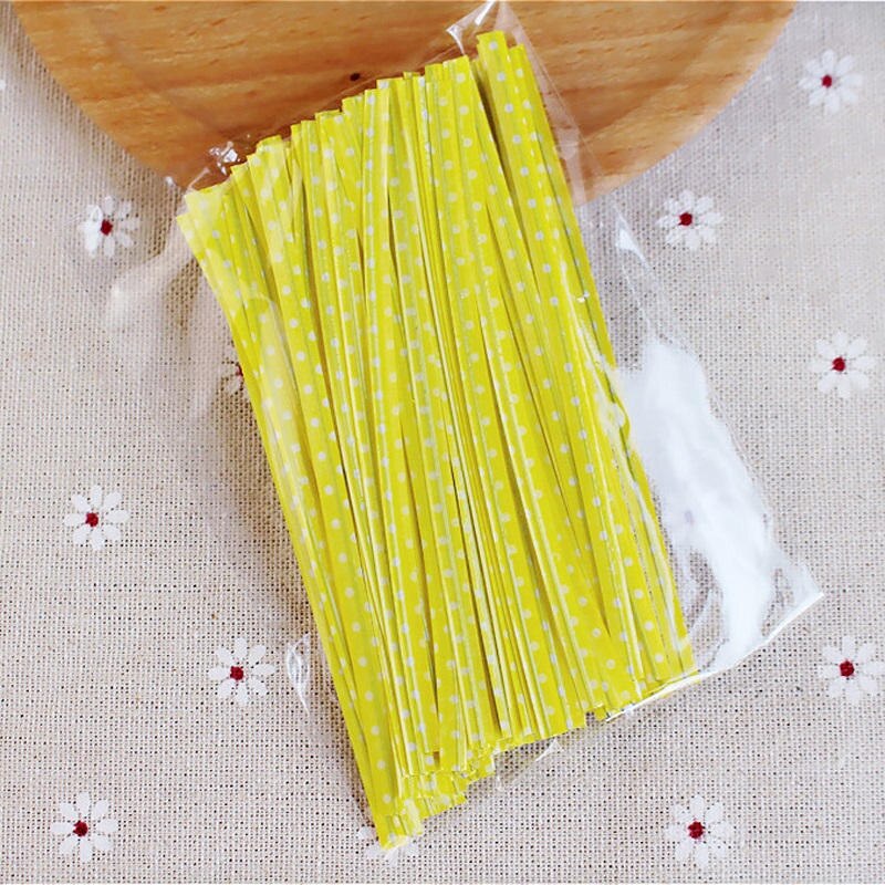 100 st 9cm tråd metalliska snoddar för cello godispåse stål bakförpackning ligation klubba dessert försegling twist slips: Gul