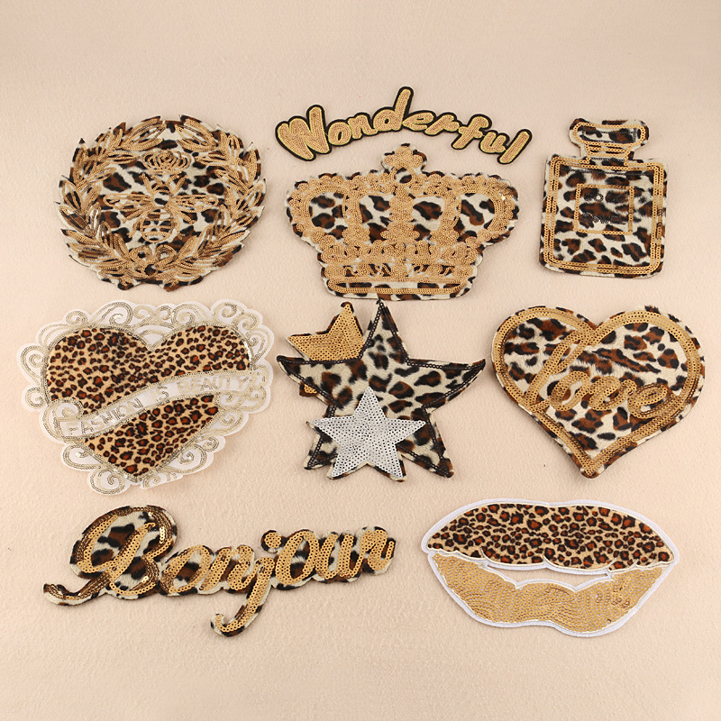 Duoku-tissu de broderie perlé | Nouvelle pâte PET perle, accessoires vêtements haut de gamme, motif léopard, lettre couronne amour