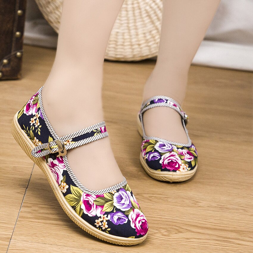 Chinesische Schuhe Frauen Blumen- drucken Maria Jane Wohnungen Nationalen retro Jahrgang Ethnische Sandalen Weibliche lässig Schuhe Traditionellen Hausschuhe