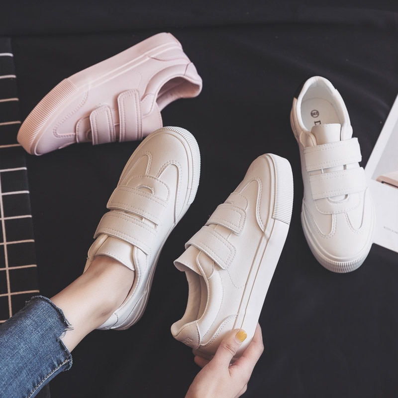 Kvinnor sneakers våren läderskor kvinnor enfärgade lägenheter kvinnlig casual plattform vita skor dam sneaker