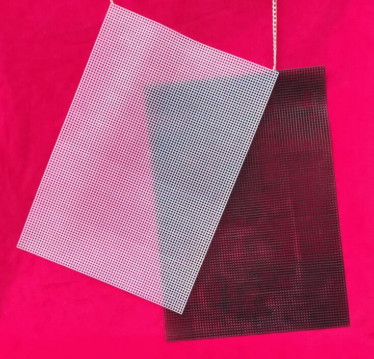 Plastic Mesh Doek Tas Tapijt Draad Haak Craft Supplies Diy Handcraft Klink Haak Accessoire Haak Ambachten Duurzaam Grid Ongeveer 60*42