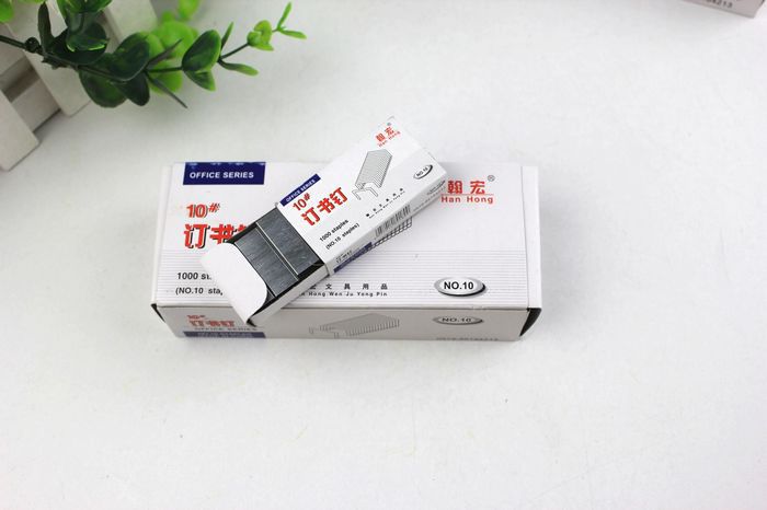 ( mye 1000 stk ) stifter til stiftemaskin praktisk skolekontor standard metallstifter innbindingsrekvisita