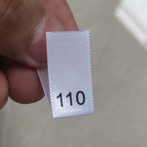 50 stks Satijn Maat Label voor baby 74 80 86 92 98 104 110 116 122 134 140 146 152 158 164 170 Print Sizing Labels: Multi-Colored