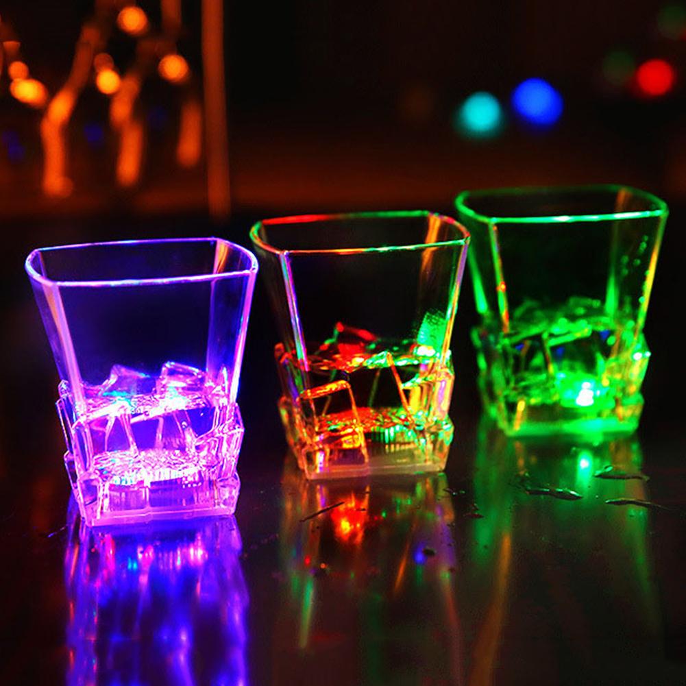 LED Automatische Blinkende Tasse, Sensor Licht hoch Becher Wein Bahre Glas Whiskey Schuss Trinken Glas Tasse für Weihnachten Party Bar Verein