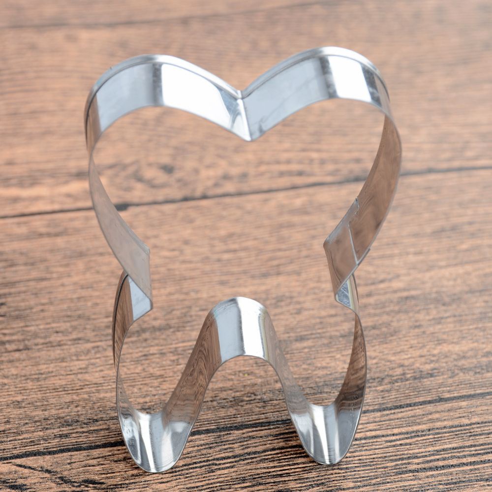 2pcs 3D Tooth Shape Cookie Cutter Stainless Steel Biscuit Tools Baking Cookies Molds Kitchen Cake Decorating Bakeware Cake Tools