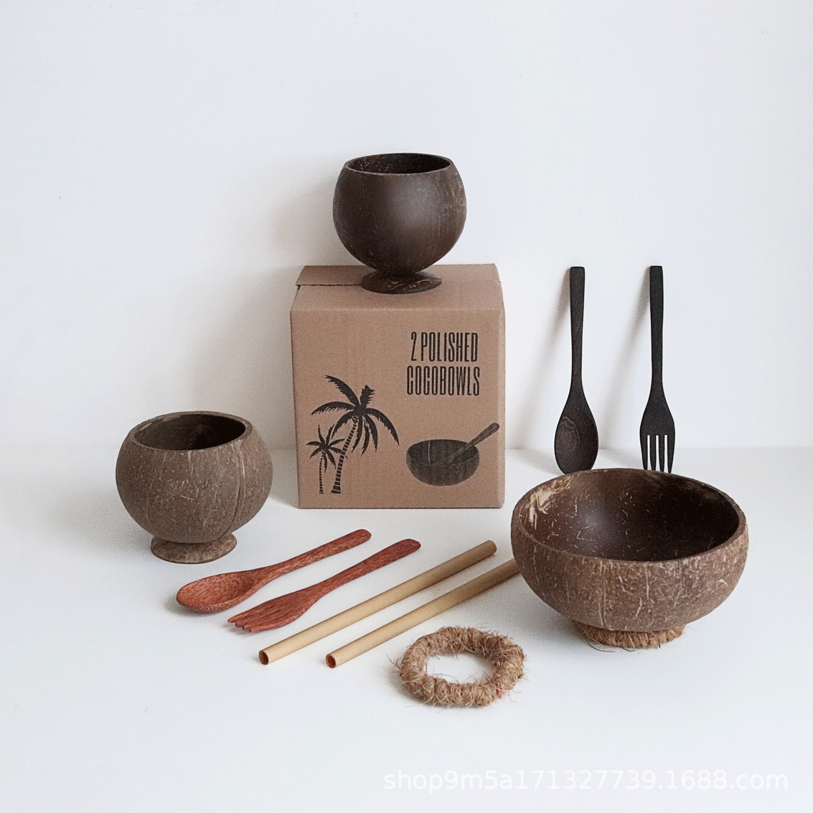 Hand Made Natural Coconut Shell Bowl Cup Spoon Fruit Salad Noodle Bowl Manufactured Environmental Friendly Coconut Spoon