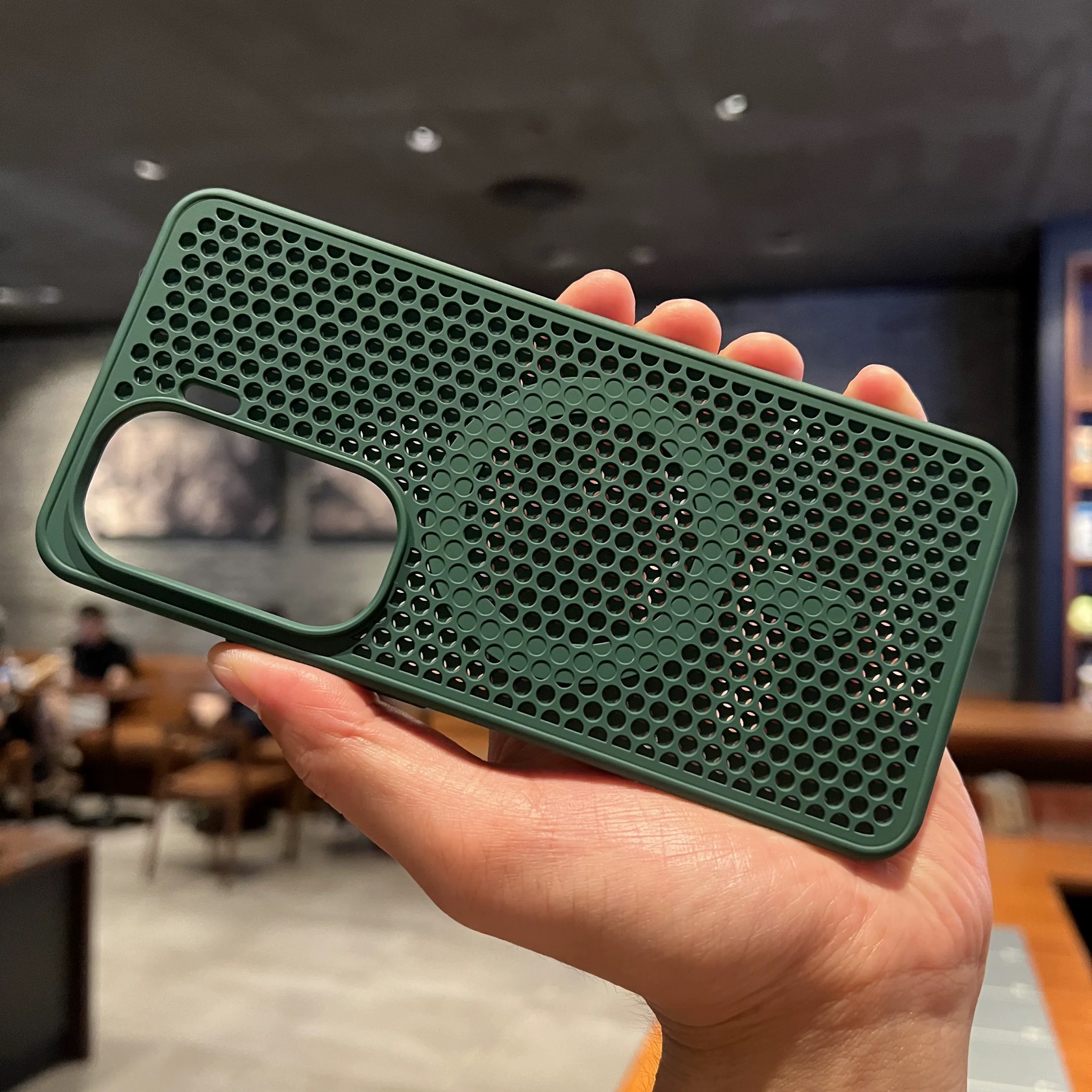 Magnetic Case For IQOO Neo 10 Pro Honeycomb Heat Dissipation Breathable Wireless Charging Back Cover For IQOO Neo 10 Pro Bumper: green / For iPhone 16 Pro Max