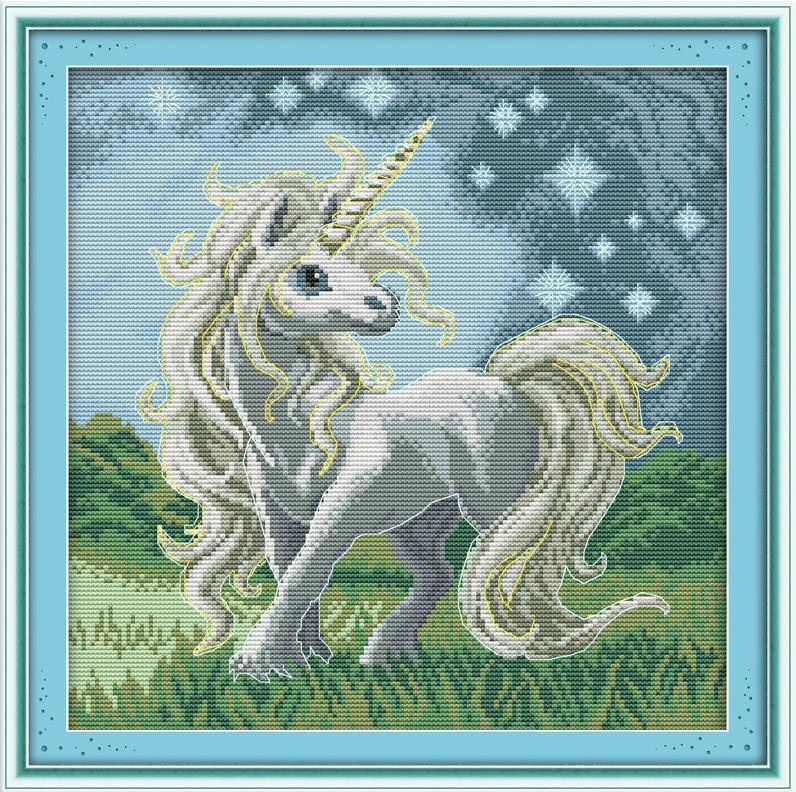 Joy Sunday Unicorn Series Embroidery 11CT Printed Fabric 14CT Canvas DMC Counted Chinese Cross Stitch Kits Crafts Home Decor: D362 / 11CT White Fabric