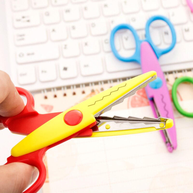 JTSIP enfants papier ciseaux maternelle à la main bricolage carte dentelle ciseaux enfants outils manuels dessin animé sécurité artisanat ciseaux 1 pièces