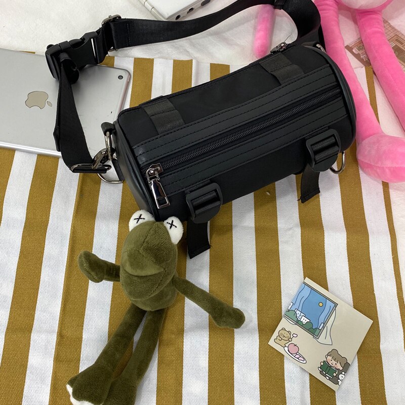 Japansk harajuku funksjon sylinder bag kvinnelig koreansk vill messenger bag student verktøy mørk vind ins strikk bag