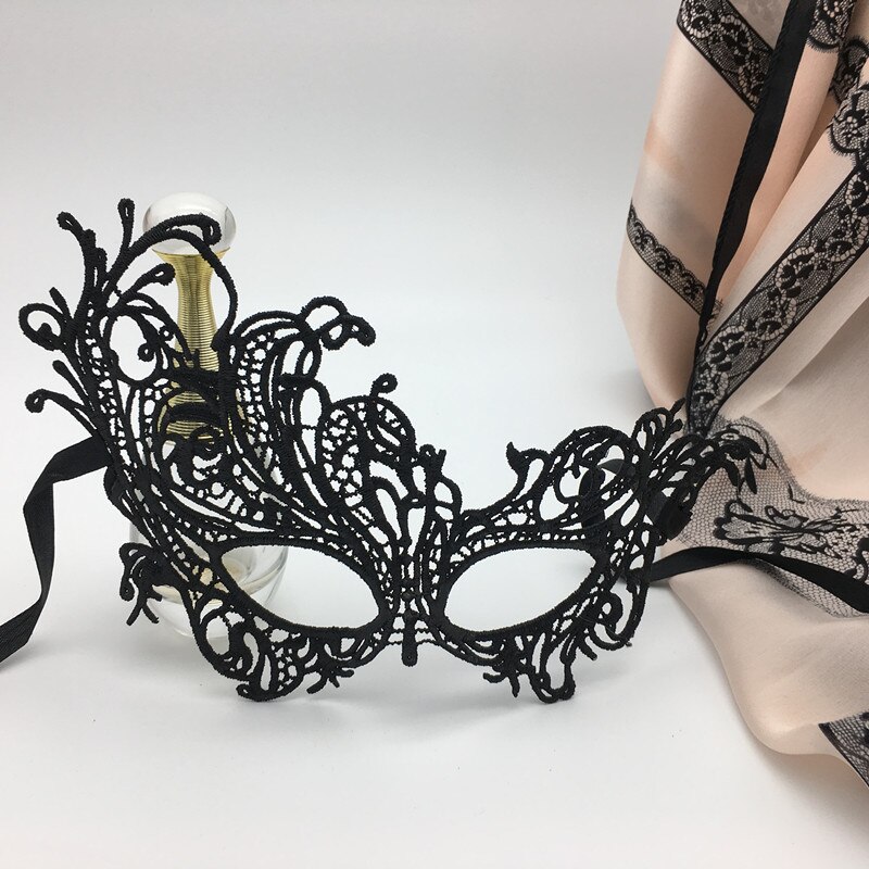 Halloween masquerade lace veil half face female sexy sexy eye mask white stereotype mask female adult charming enchantin