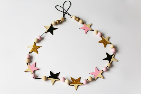 Ins Nodic Wooden Stars String Ornaments Newborn Baby In The Crib Infant Room Wall Decor Photography Props Baby Bedroom Decor: 160cmA