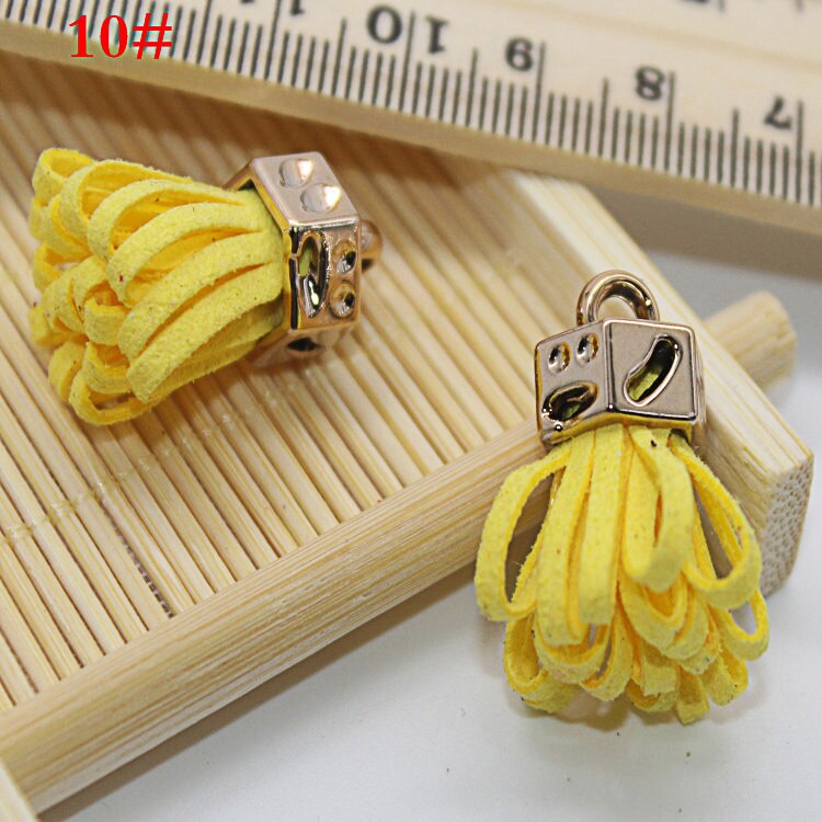 Pendentif pompon Vintage en cuir suédé de 25mm, pour bricolage, résultats de bijoux artisanaux, boucles d&#39;oreilles, accessoires, ornements porte-clés, 10 pièces/lot: Yellow
