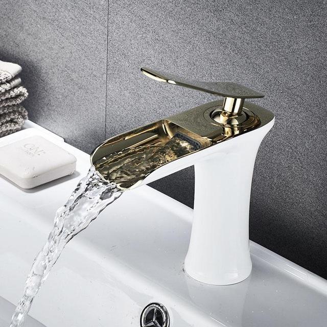 Håndvaskarmatur vandhane gylden hvid krom enkelt håndtag vandfald badeværelse armaturer til dækmonterede armaturer: Wb -602wg