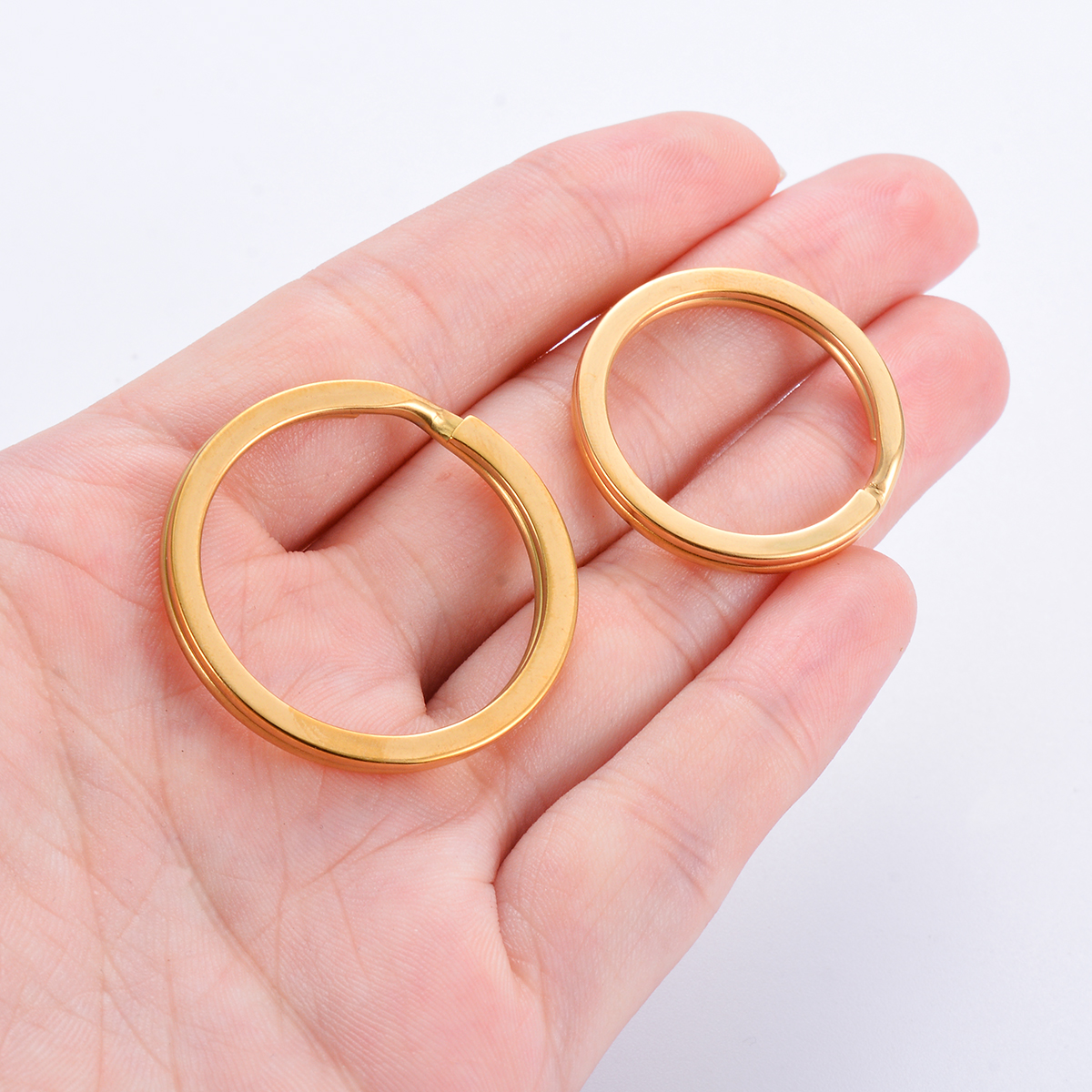 20 st/parti nyckelringar i rostfritt stål, runda platta nyckelhållare, delade ringar, 25mm 30mm nyckelringar för gör-det-själv nyckelringsspännen, smyckestillverkning