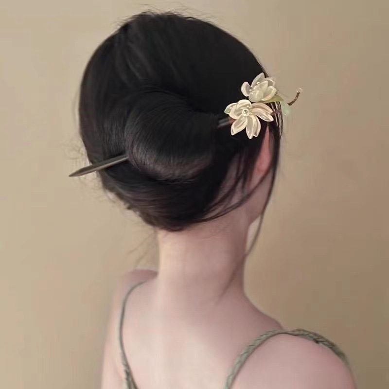 Horquilla de Camelia. Nueva horquilla de madera de estilo chino para mujer. Accesorio para el cabello con un sentido de lujo, horquilla y tocados.
