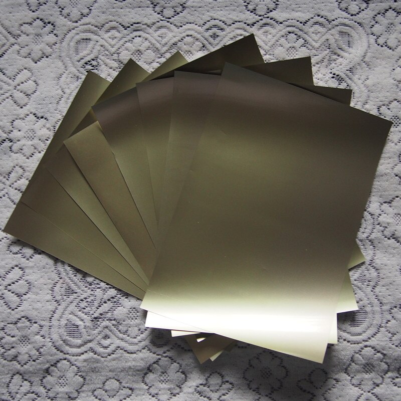 (A4*8 feuilles) papier vinyle Flex PU 8 pcs/lot transfert de chaleur PU vinyle premium cuttable pu flex avec colle pour t-shirts vêtements