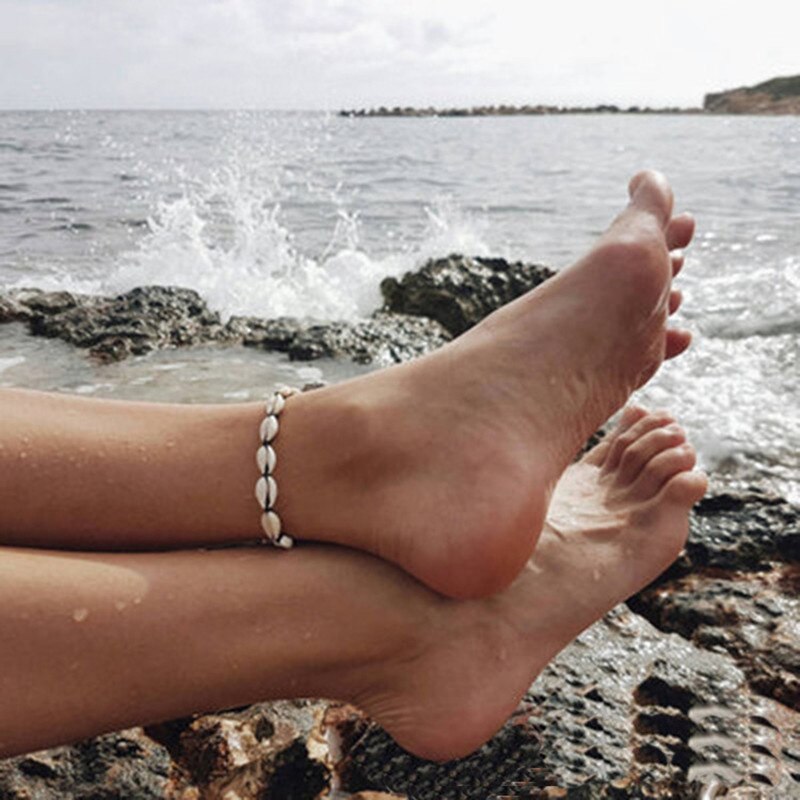 Bohemian Shell Anklets for Women Handmade Leather Woven Natural Shell Foot Jewelry Summer Beach Barefoot Bracelet ankle on Leg