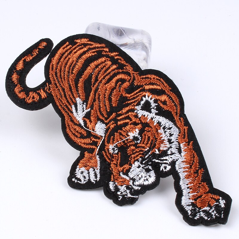 10 stks/partij Geborduurde Levensechte Tiger Patches Iron On Sew Dier Applicaties DIY Kleding Stickers Kleding Badge Accessoires