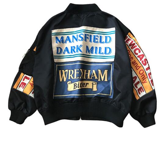Forårsjakke kvinder vindjakke frakke patch designs harajuku løs bomber streetwear afslappet basisfrakke oversize kort jakke: Sort / S