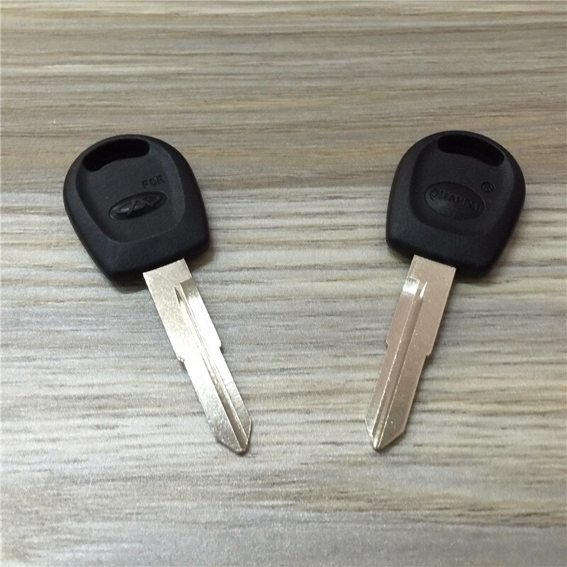 STARPAD For 4 generations Chery car ZQ468 key embryo supply key modification auto parts black shell Blanks