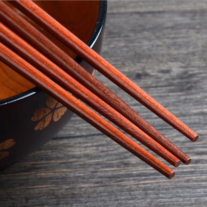 Japanska ätpinnar i naturträ mat kinesisk ätpinne brun koreansk ätpinnar set porslin bestick servisset 6 par