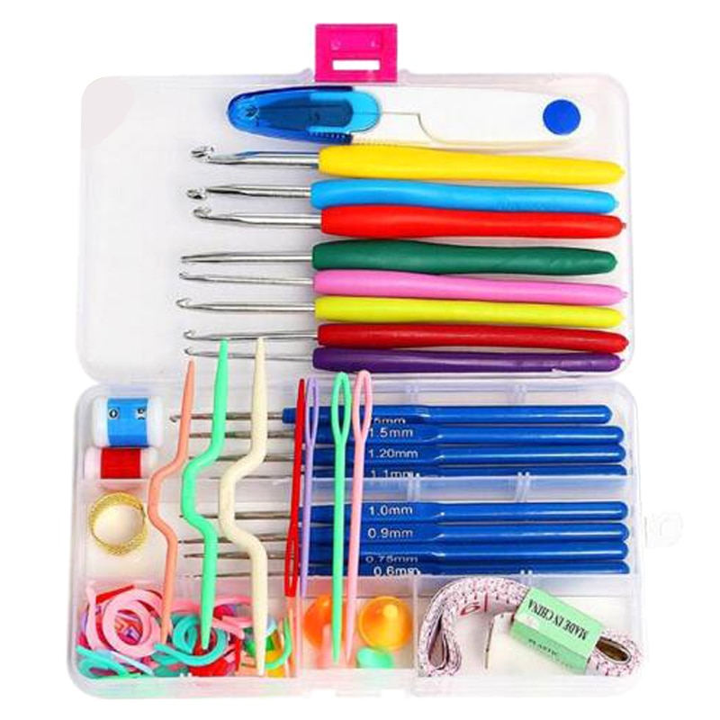 Crochet Hooks Set With Case 14 Styles Knitting Needles Set DIY Needle Arts Craft Scissors Markers Sewing Tools GYH: J20190718001Z