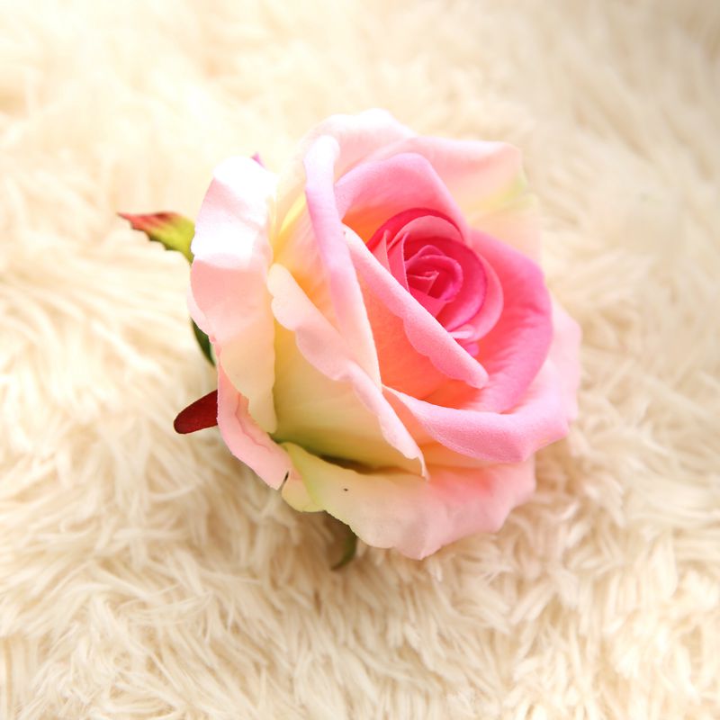 5PCS 10CM Artificial Flowers Rose Silk Flowers Rose Flower Heads DIY Supplies for Home Wedding Party Decoration: Light Pink