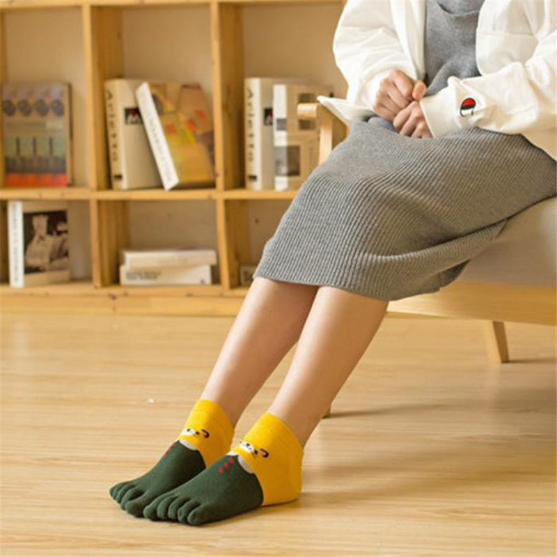 1 Paar Vrouwen Meisjes Zachte Cartoon Kat Sokken Vijf Vinger Tenen Katoen Herfst Winter Warme Sokken IK88