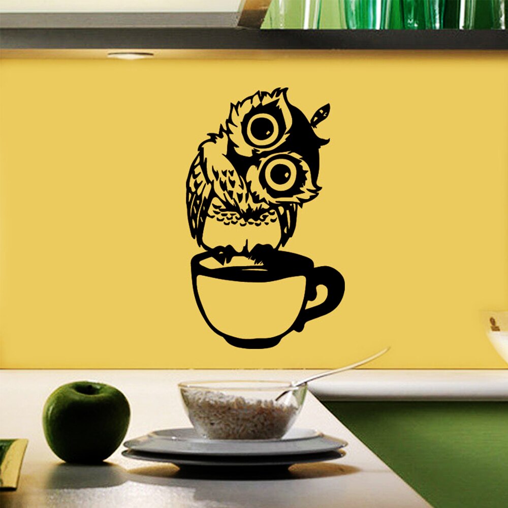 Leuke Cartoon Uil Op Mok Muurstickers Koffie Decoratieve Decal Voor Keuken Eetkamer Vinyl Stickers Voor Koffie Bar Thuis decor