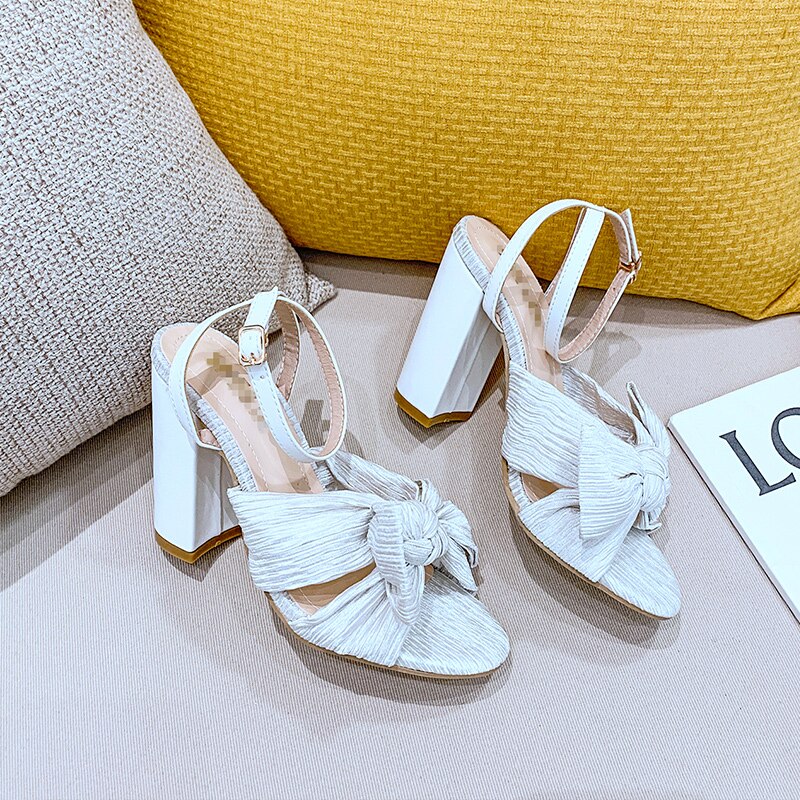 ¡Novedad de ! Sandalias Suollavie sólidas para mujer, sandalias blancas de tacón alto con nudo de mariposa, zapatos con hebilla para oficina para mujer, sandalias elásticas de tela para mujer