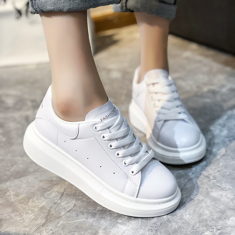 Kobiety Sneakers 2020 nowy Dropshipping kobiety buty platformy wysokie obcasy buty wulkanizowane trenerzy buty dla taty mieszkania Zapatos De Mujer: WHITE / 44