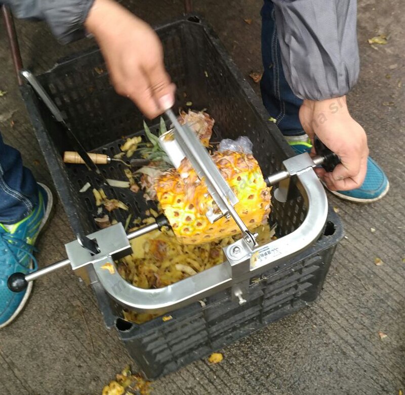 Factory Direct High Efficiency Manual 304 Stainless steel Pineapple Skin Peeling Machine/pineapple pitting Machine