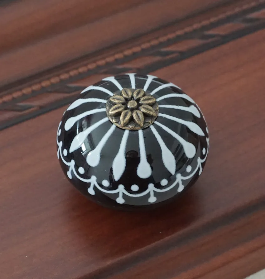Keramiske knott / kommode knotter hvit blå kabinett trekker knotter / unike kjøkken dørhåndtak knott møbler hardware: Svart