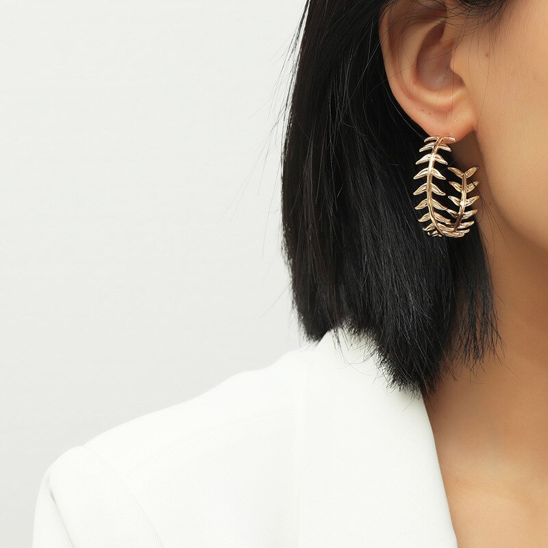 Gold Color Metal Leaf Hoop Earing Irregular Fish Bones Plant Leaves Earring Geometric Personality Earrings for Women