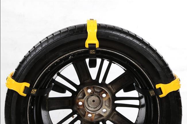 1pcs Spikes for Tires Plastic Snow Chains 6pcs/lot Car Tire Snow Chains Beef Tendon VAN Wheel Tyre Anti-skid TPU Chains
