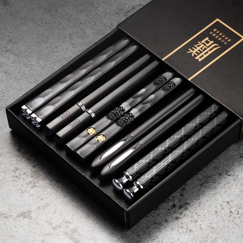 Japanese Chinese Chopsticks for Non-slip Food Sushi Sticks Reusable Metal Korean Healthy Alloy Chopsticks Set Tableware 5 Pairs