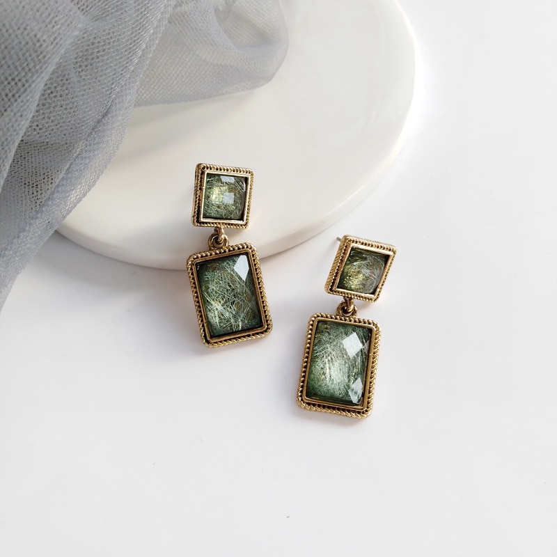 Retro Baroque Moroccan Square Stone Clip Earrings Korean Temperament Simple Geometric Square Shiny Green Stone Ear Clips