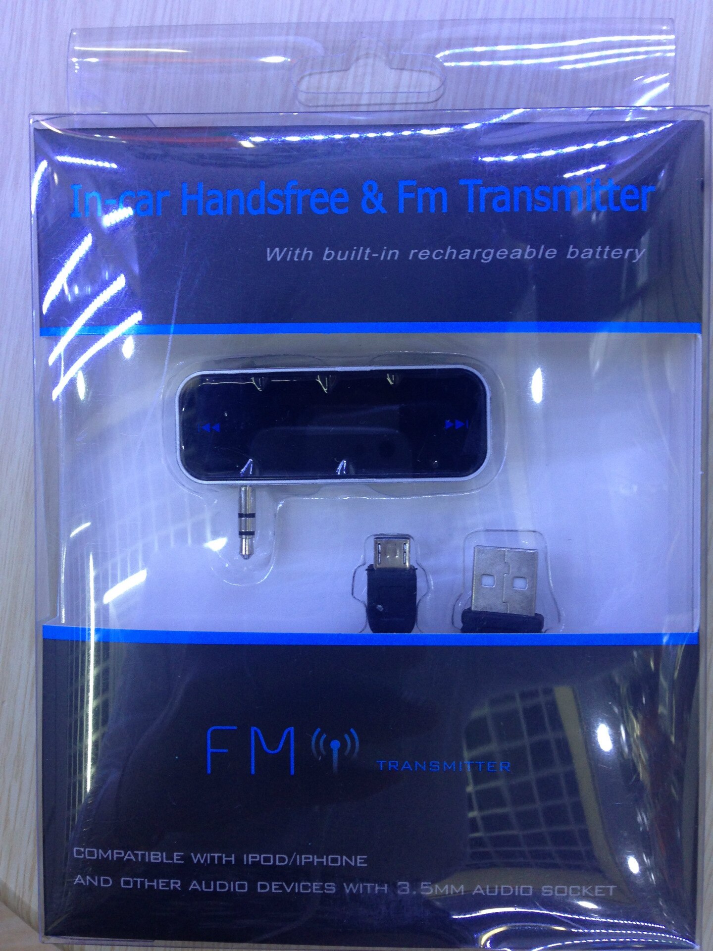 3.5mm FM Transmitter Mini Wireless Car MP3 Player In Car Hands Free Music Audio Transmitter for IPhone 4 5 6 6S Plus Samsung