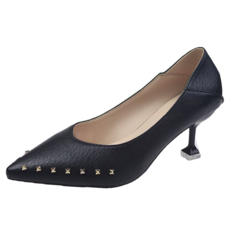 Kianii 6.5cm hoge hakken voor dames met klinknagels, ondiepe feestschoenen, dunne pumps in 34-39 maten, zachte pu-schoenen met puntige neus en instaphak: Zwart / 39