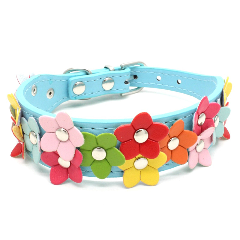 Collare per cani regolabile fiore creativo con borchie cucciolo di cane cane PU collare in pelle fibbia gatti tracolla forniture per animali domestici collare per gatto per cani: Blue / M(42x2.5cm)