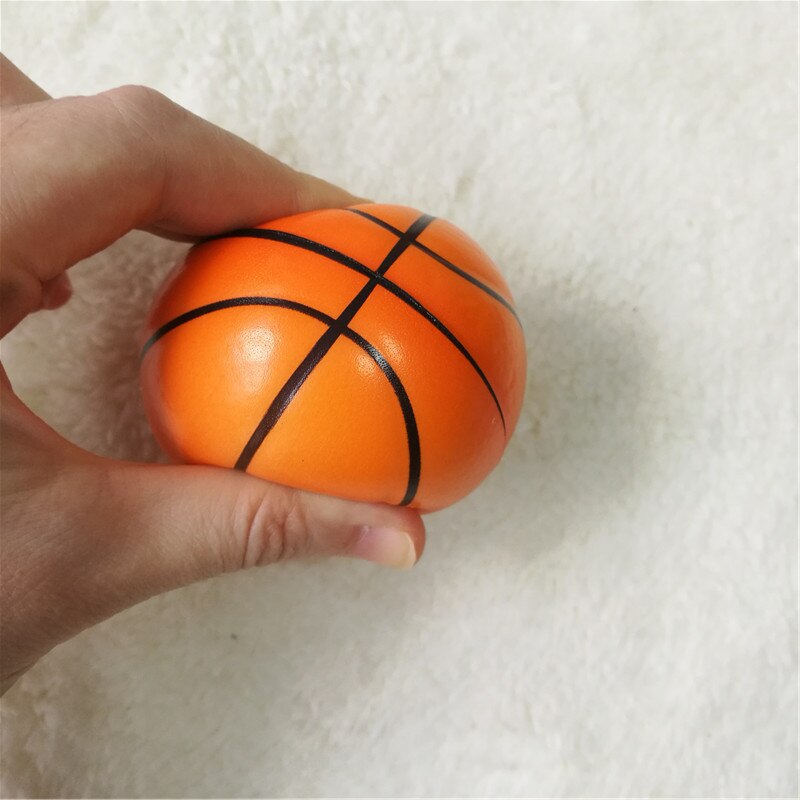 4 stücke 6,3 cm Stress Bälle Basketbälle Fußbälle ... – Vicedeal