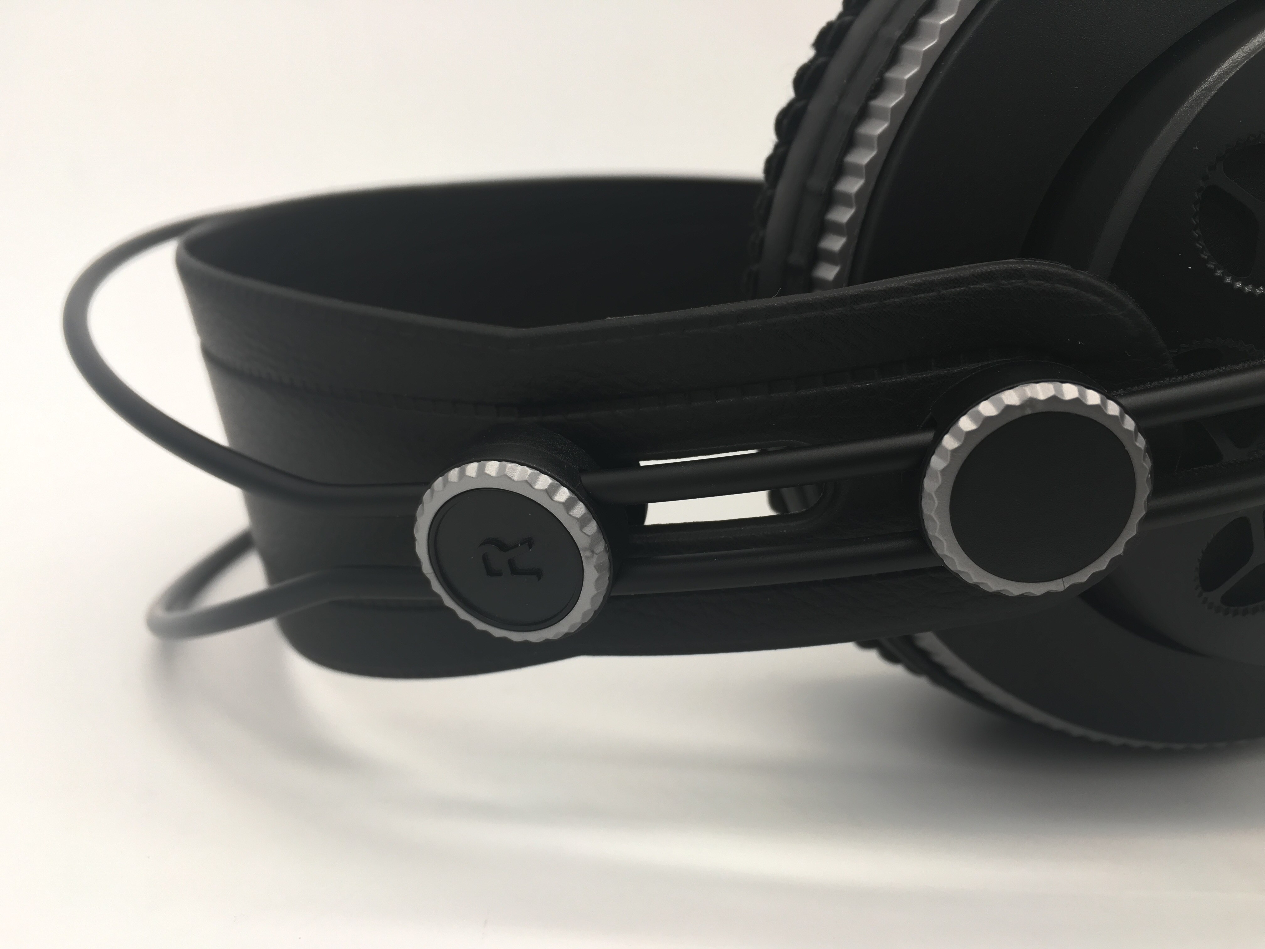 Studio Headphones Superlux HD681B Semi-Open Dynamic Stereo Monitoring Headset DJ Hifi Noise Cancelling Headphone