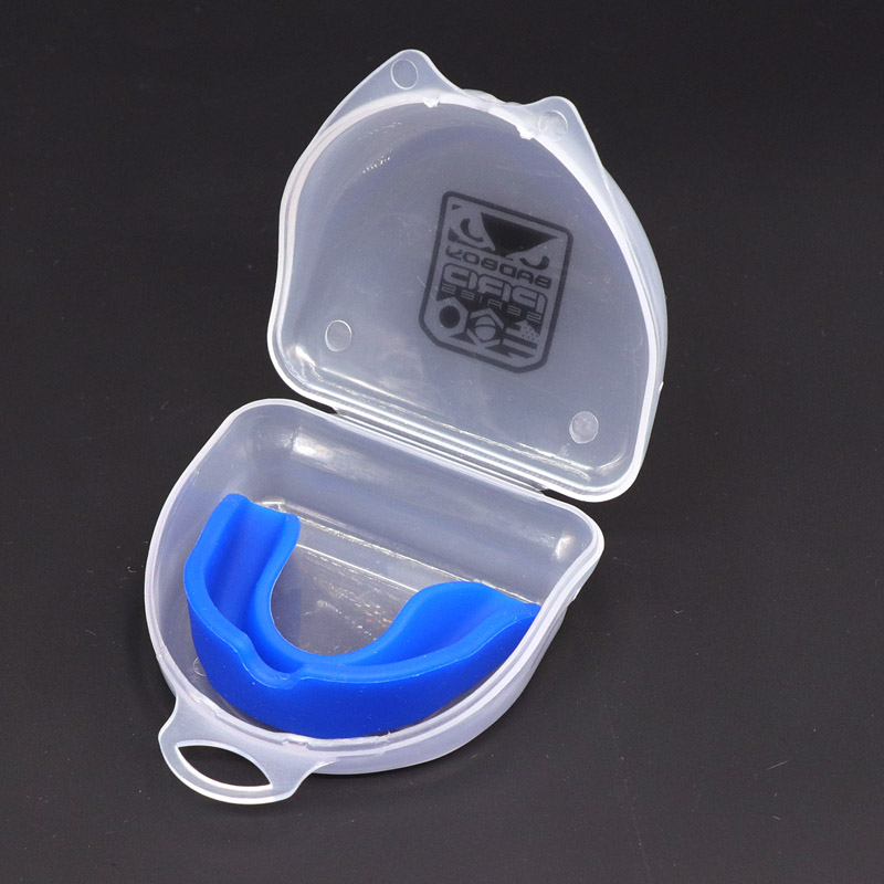 Protège-bouche de Sport, Protection Anti-molaire, pour boxe, Sanda, karaté, Taekwondo, combat, basket-ball, Football: Blue with Box