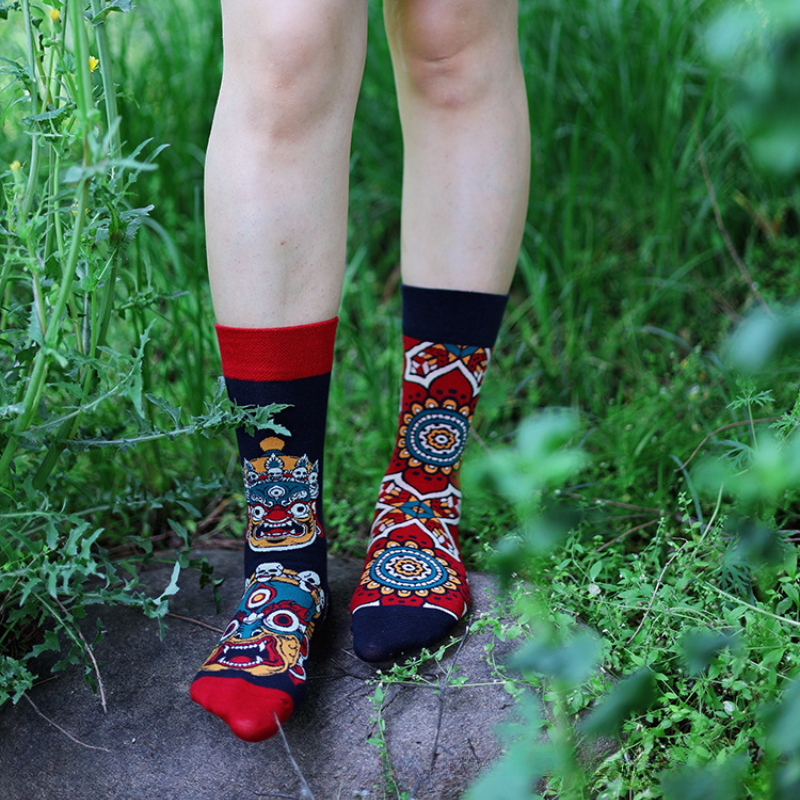 Nueva AB asimétrico Pato Mandarín calcetines para hombres y mujeres de dibujos animados divertido lindo Animal medio alto calcetines de algodón de tubo