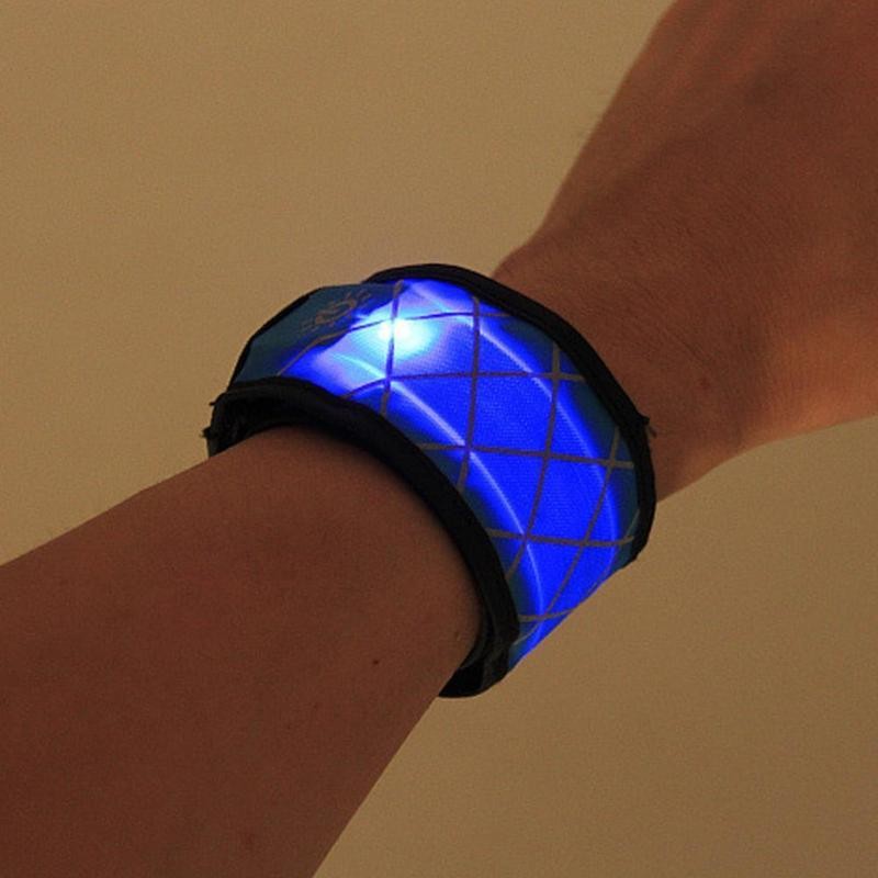 1 stücke Handgelenk Unterstützung LED Reflektierende Licht Arm Armband Für Nacht Band Lauf Armbänder Gürtel Handgelenk Armband Sicherheit Radfahren O0C3