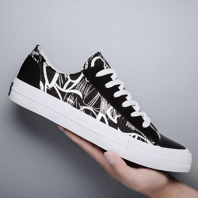 nouveaux hommes toile chaussures vulcanisé chaussures conseil chaussures décontracté graffiti marée chaussures bas-haut sport chaussures pour hommes