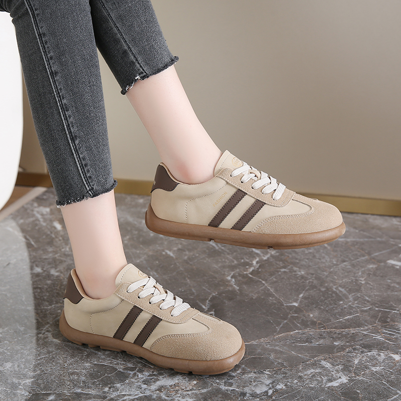 Damesschoenen Herfst Mode Casual Schoenen College Stijl Brede Neus Zachte Comfortabele Platte Schoenen Outdoor Casual Sportschoenen